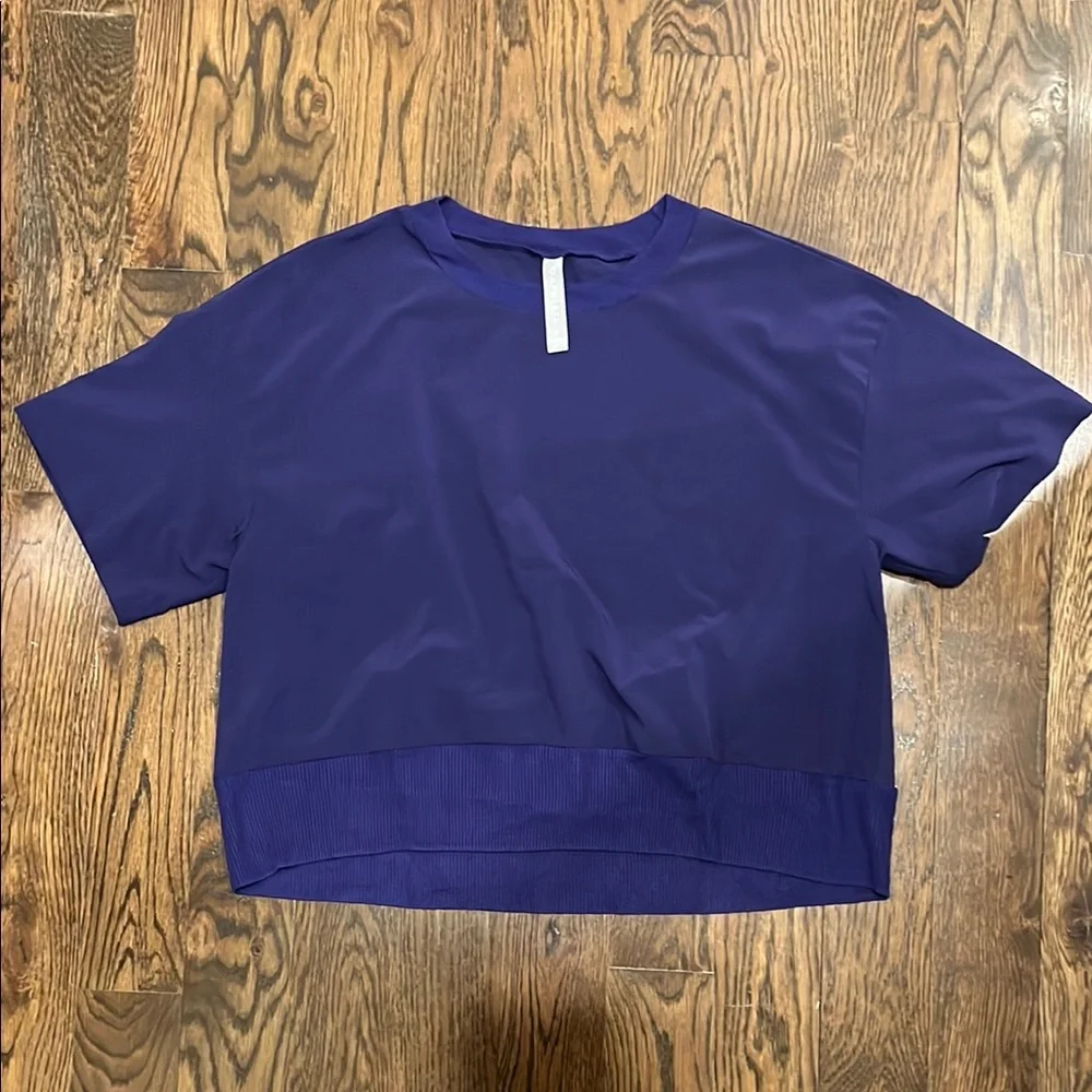 Athelta - Momentum Women's Cropped Top - Picture 1 of 3